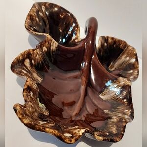 Vntg Hull Pottery Drip Glaze Serving Piece